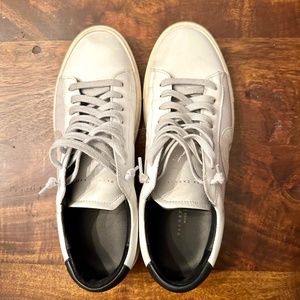 Oliver Cabell Low 1 Epoch, 8